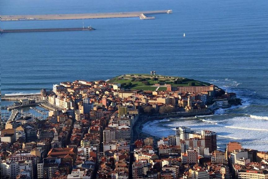 La Casa De Su Apartment Gijon Bagian luar foto